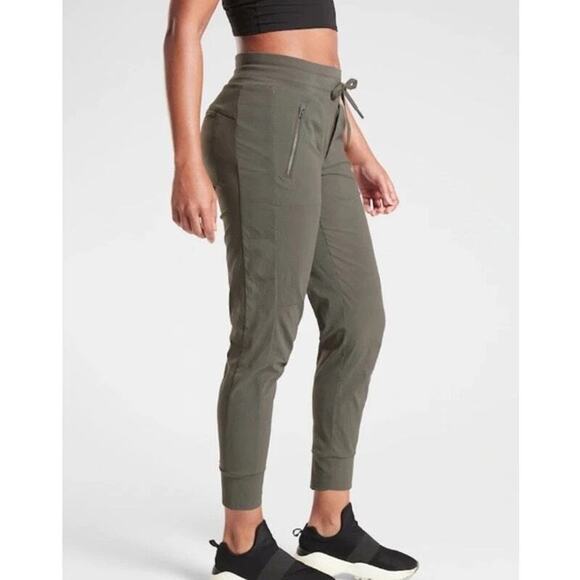 Athleta Trekkie North Jogger Green Mountain Olive Athletic Pants Women's SZ 10 - Picture 2 of 11